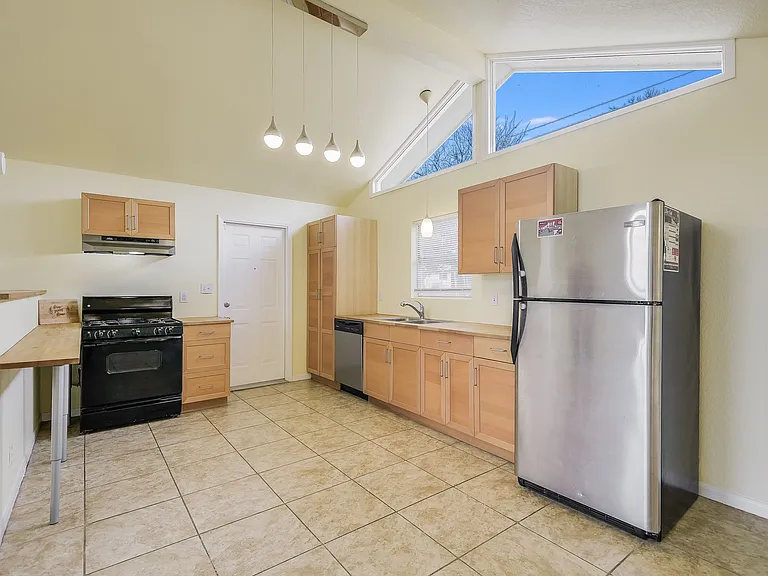 227 Shin Oak Dr — Photo 9