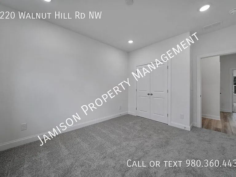 9220 Walnut Hill Rd NW — Photo 15