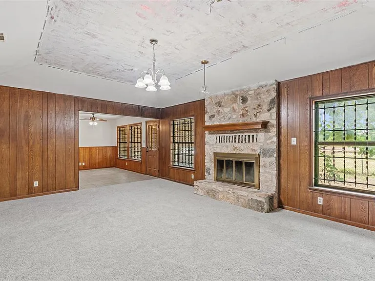 3809 Kelly Ln — Photo 3