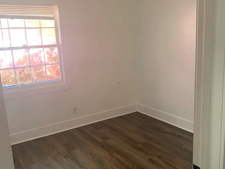 132 Yorktown Dr — Photo 8