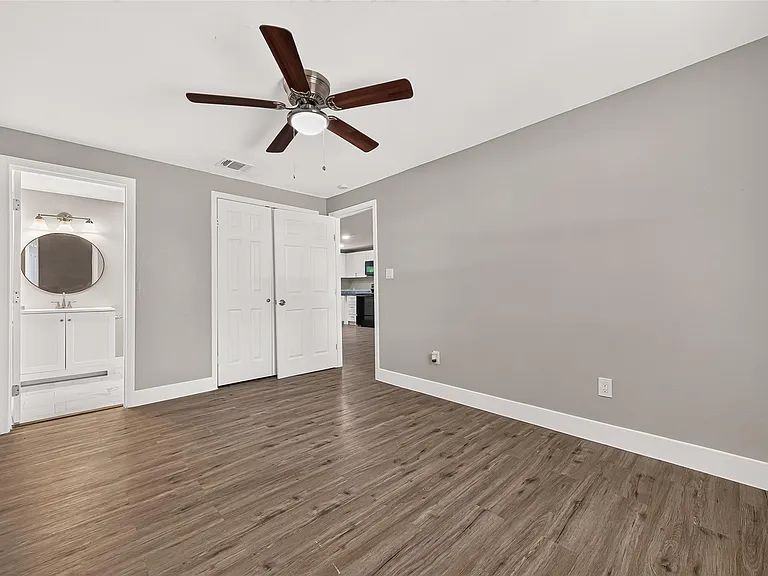 1213 Allen St — Photo 26