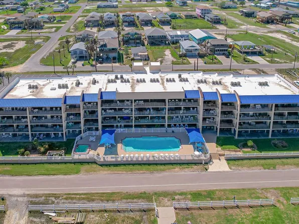 1021 S Water St APT 117, Rockport, TX 78382