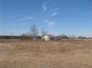 291 Bronson Rd, Clinton, NC 28328