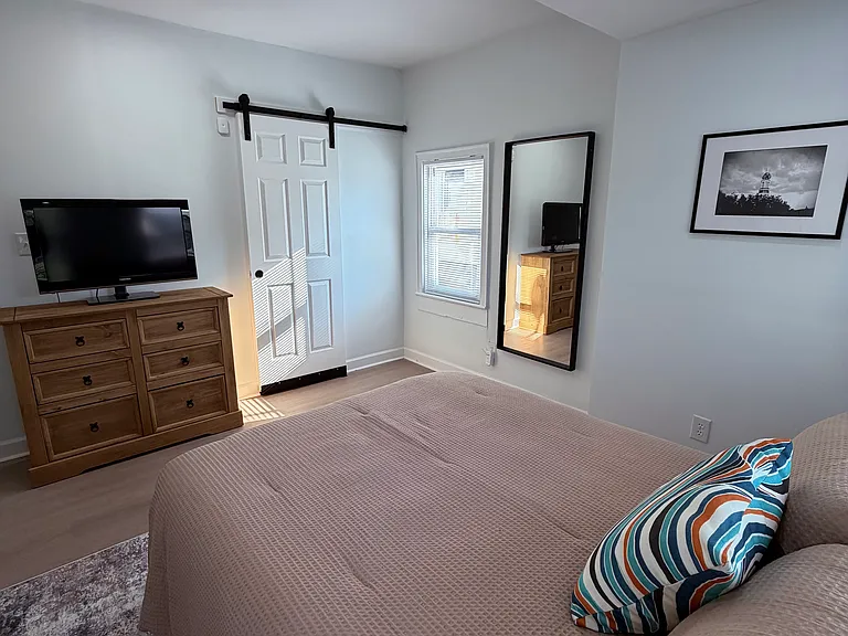 406 Saint Marks St — Photo 10