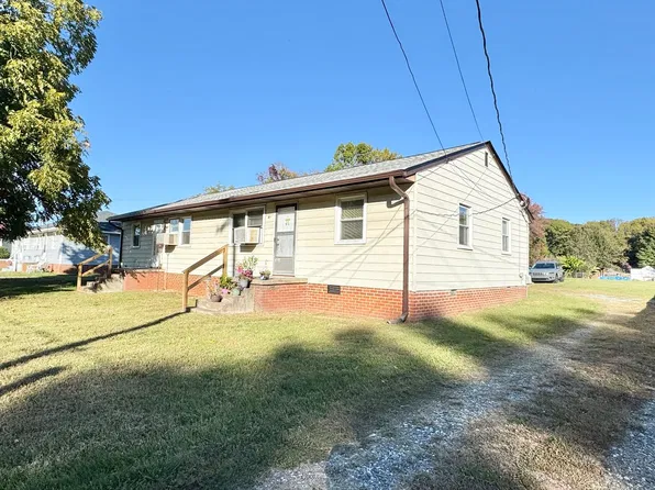 3702 Yanceyville St #B, Greensboro, NC 27405