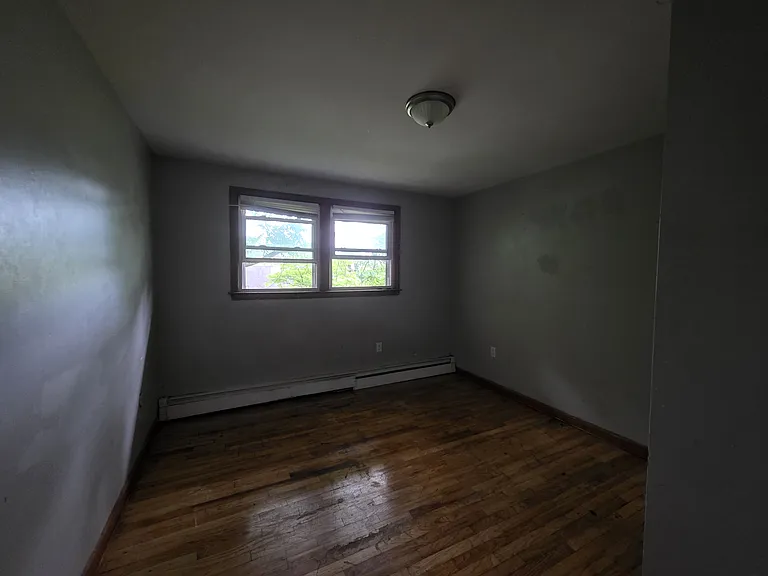 127 Warner St #B — Photo 8
