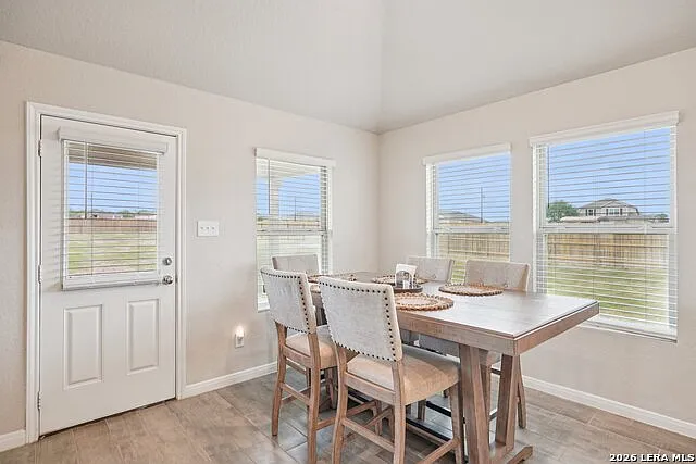 104 Pendleton Cv — Photo 11