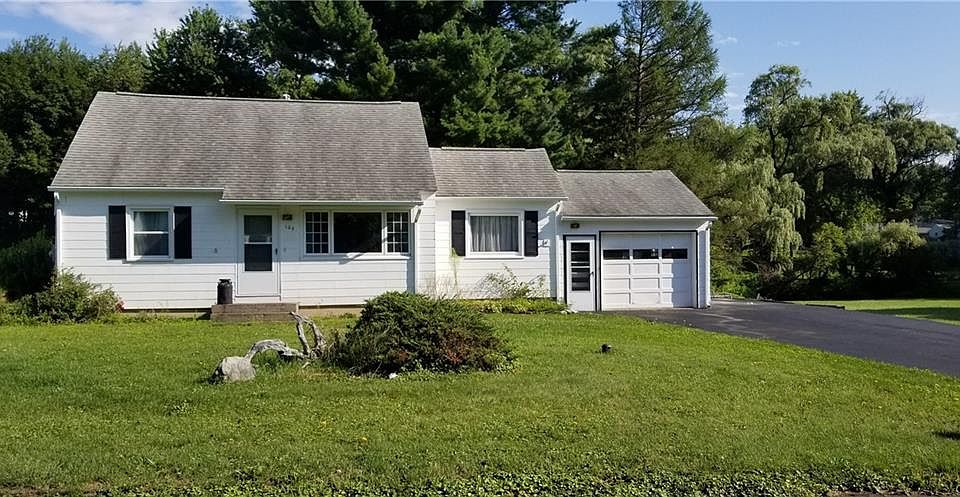 1st image of 104 Sherwood Dr