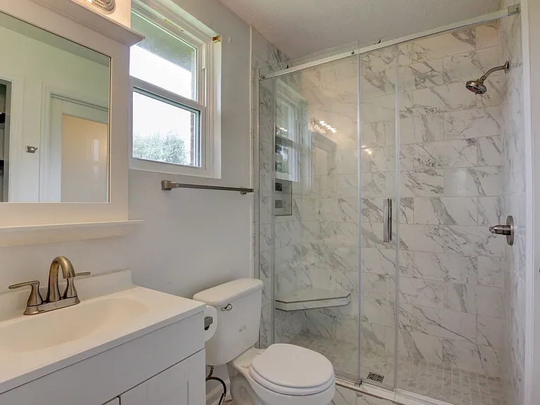 729 Welsey Dr — Photo 13