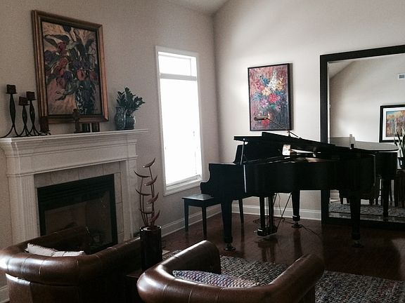 2nd image of 407 Cannon Point Way