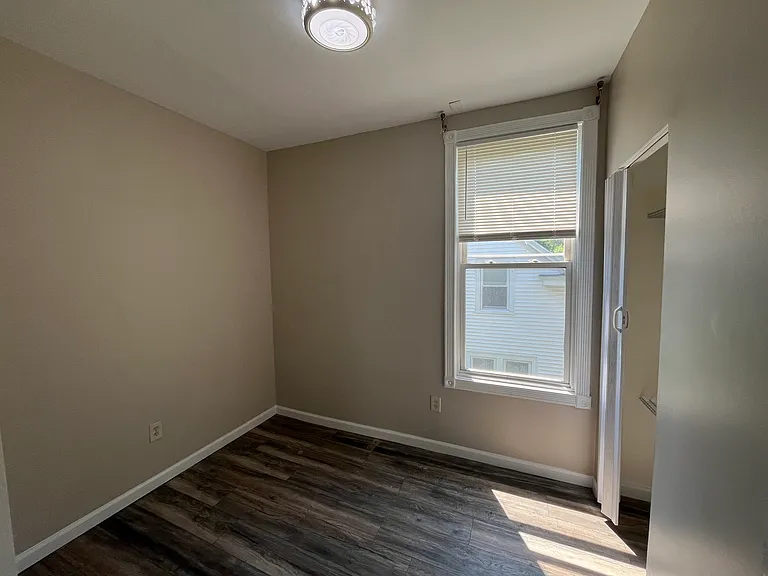 24 Woodlawn Ct #2 — Photo 9