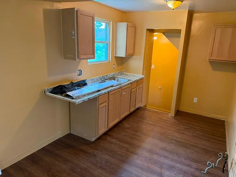 7323 Mettetal St — Photo 14