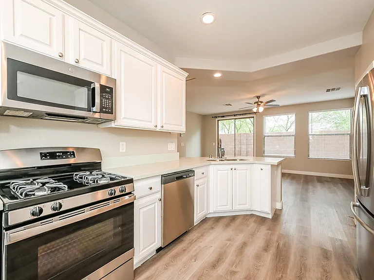8115 Altamont Ridge St — Photo 8
