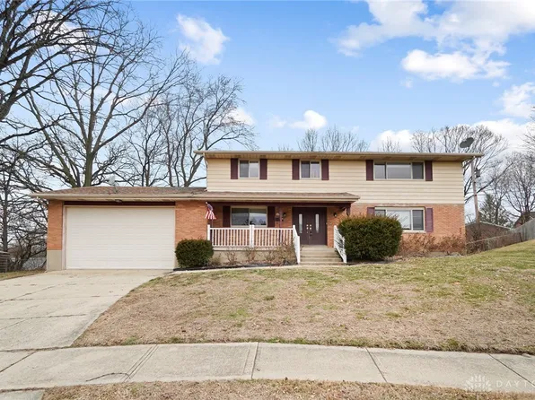 1221 Harmony Ln, Fairborn, OH 45324