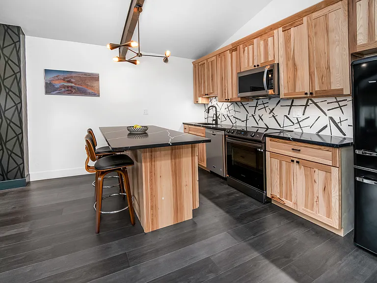 2059 Chamonix Ln #3 — Photo 12