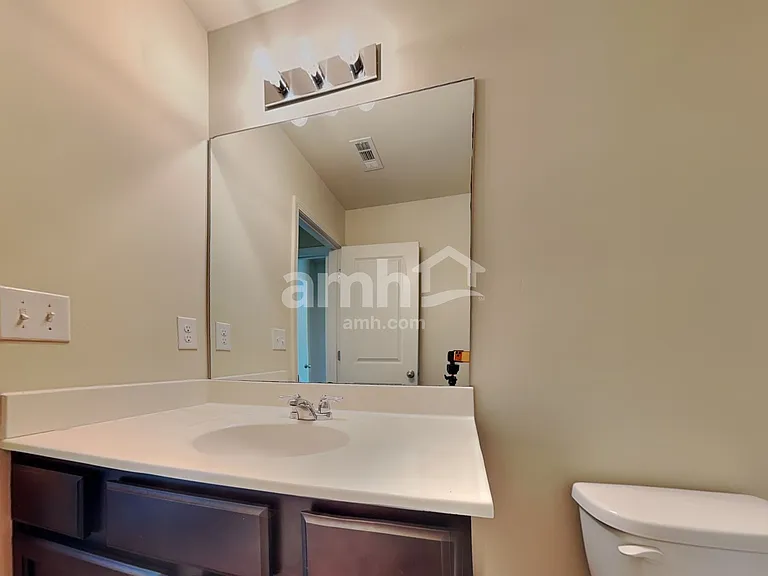 223 Maxton Ave — Photo 14