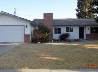 200 E Berkeley Ave, Tulare, CA 93274