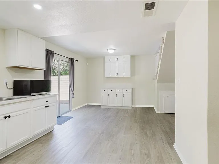 45041 Colleen Dr — Photo 4