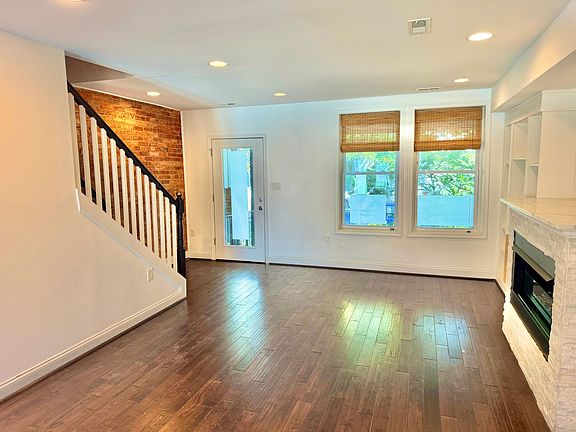 5th image of 918 Hamilton St NW