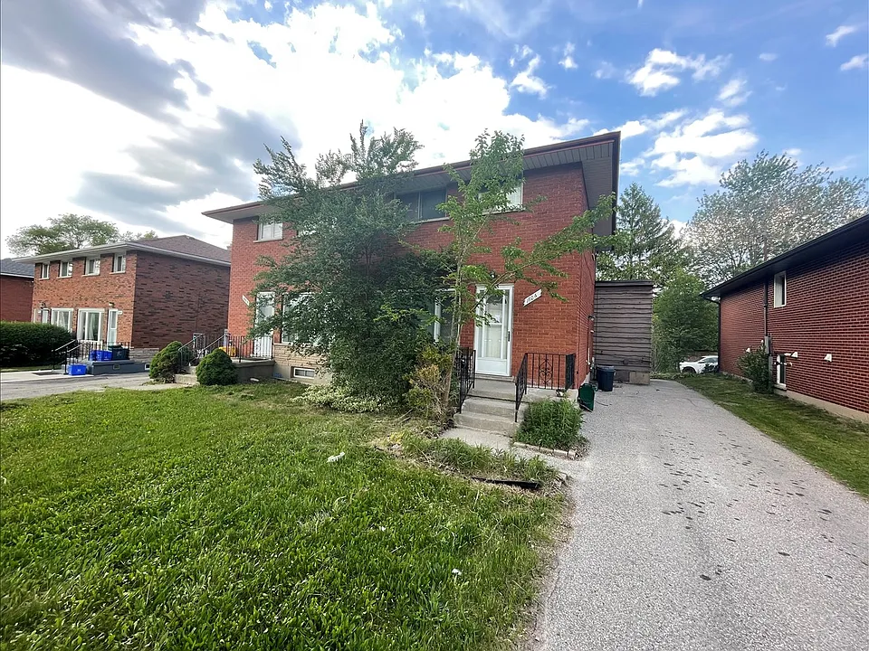 160 Weber St N #1