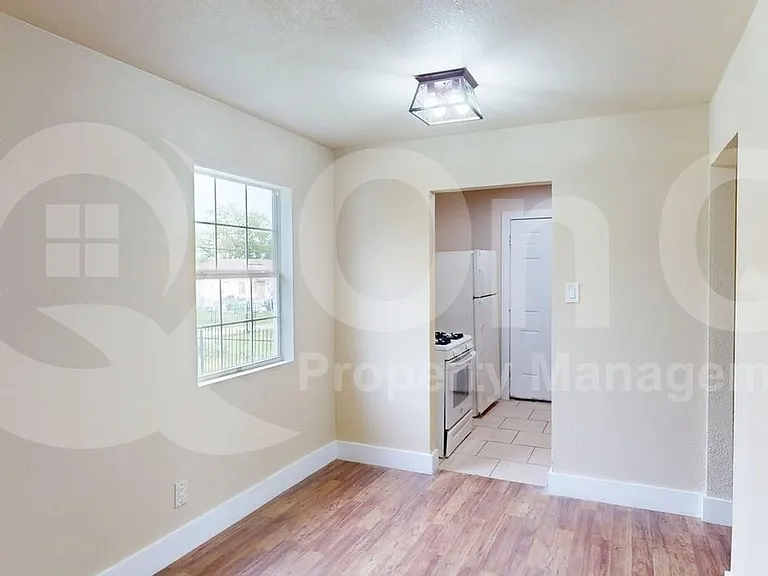 2640 Berryhill Dr — Photo 15
