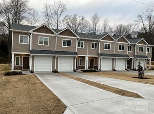 226 S Elm St, Pageland, SC 29728