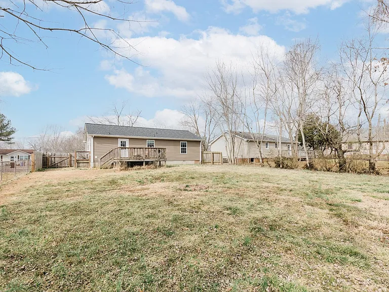 1495 Craig Dr — Photo 13
