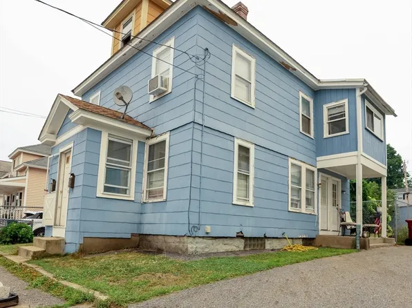 544 Concord St, Lowell, MA 01852