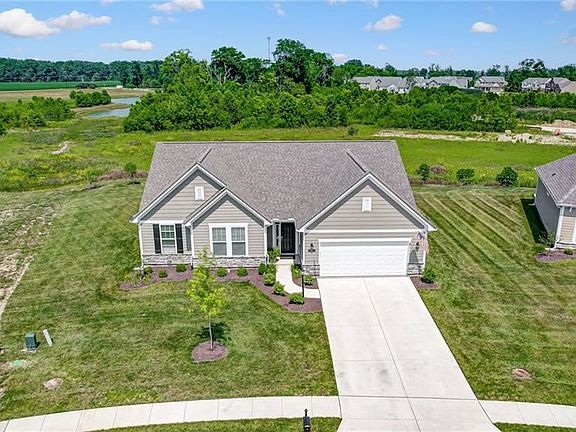 3rd image of 957 Reeder Cir