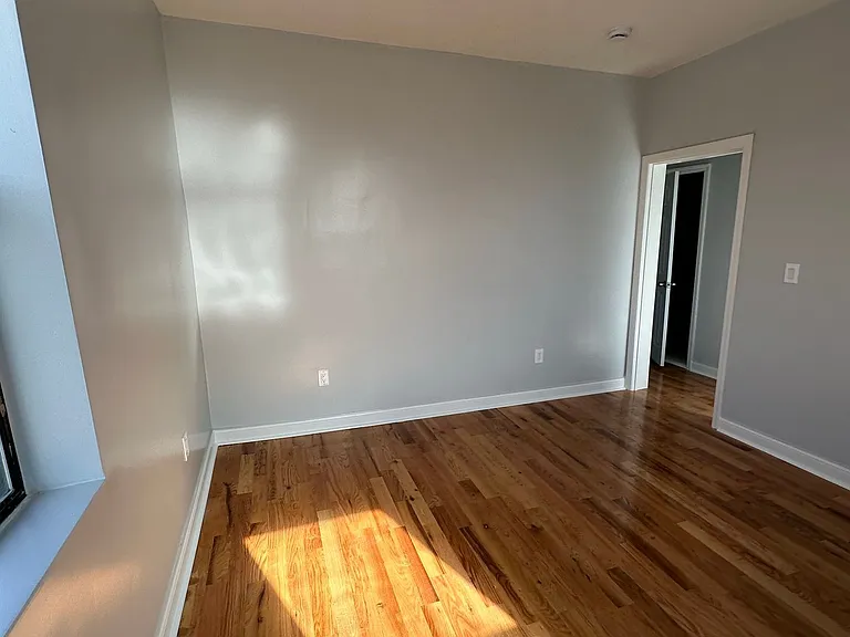 119 - Golden Crest 119 60th Street, LLC — Photo 15