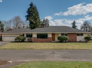 495 Shire Ct, Eugene, OR 97401