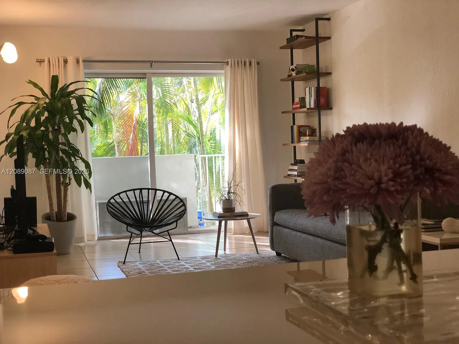 Palms Of Pinecrest Condo — Photo 4