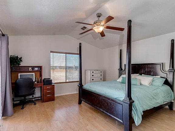 4th image of 3853 E Santa Clara Dr