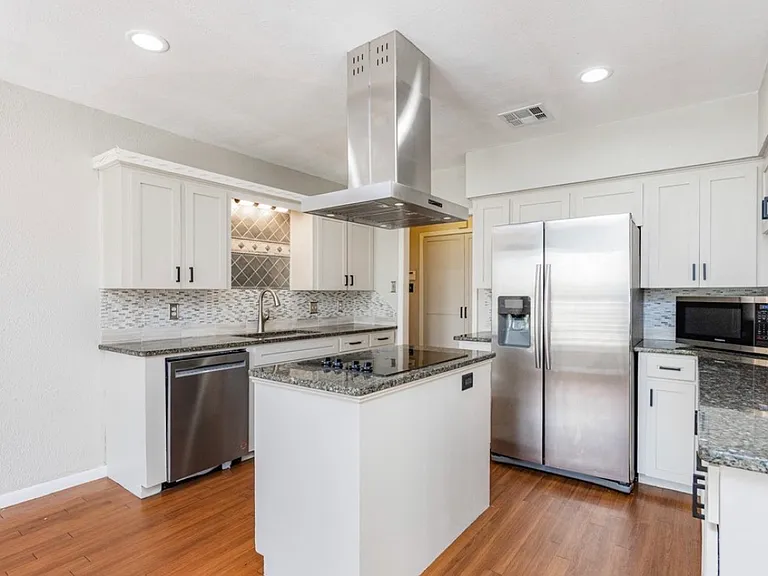 3935 Monta Dr — Photo 16