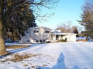 14 Briarcliff Rd, Montgomery, IL 60538