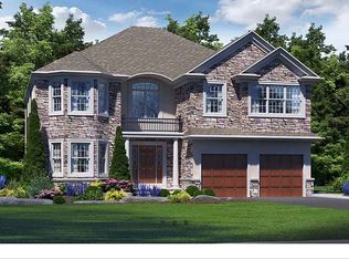 5 Luna Ct, Kendall Park, NJ 08824