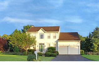 30 Emerald Ridge Dr, Bear, DE 19701