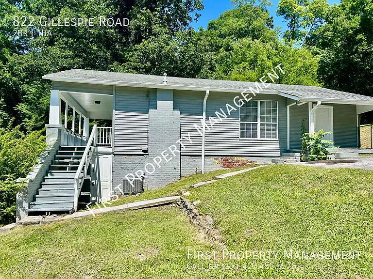 822 Gillespie Rd — Photo 3
