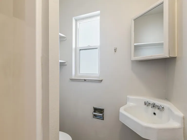 901 N Jasmine St — Photo 6