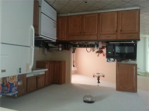 3rd image of 9119 Post Oak Ct