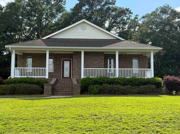 593 Plantation Dr, Andalusia, AL 36421