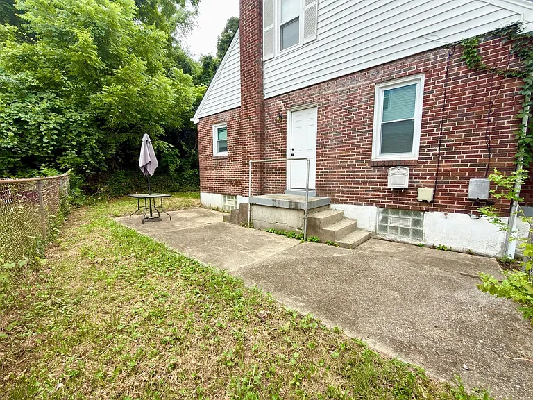 1708 Hunt Rd — Photo 16