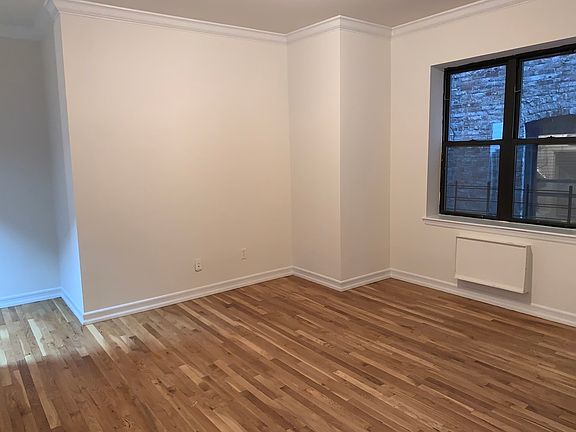 3rd image of 208 W 104th St APT 2B