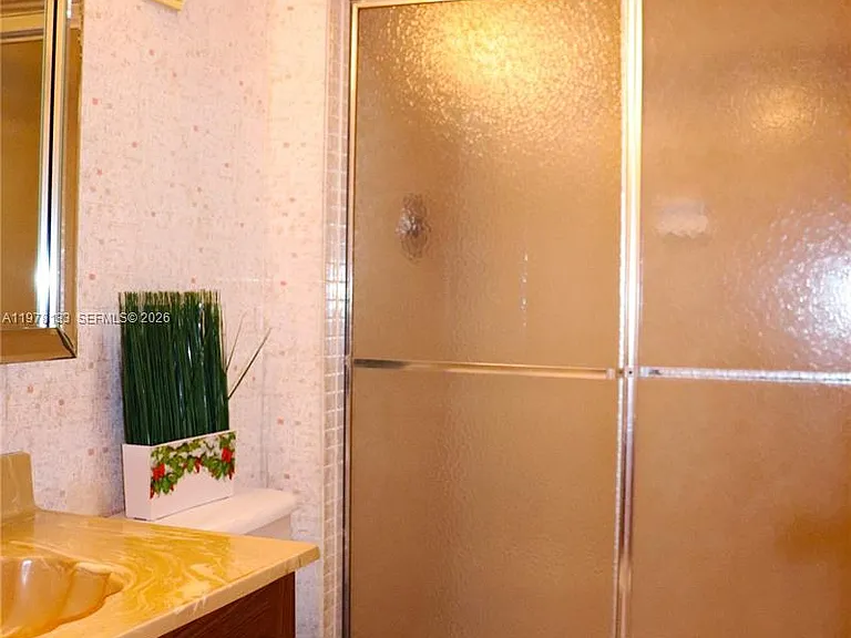 900 Saint Charles Pl #316 — Photo 36