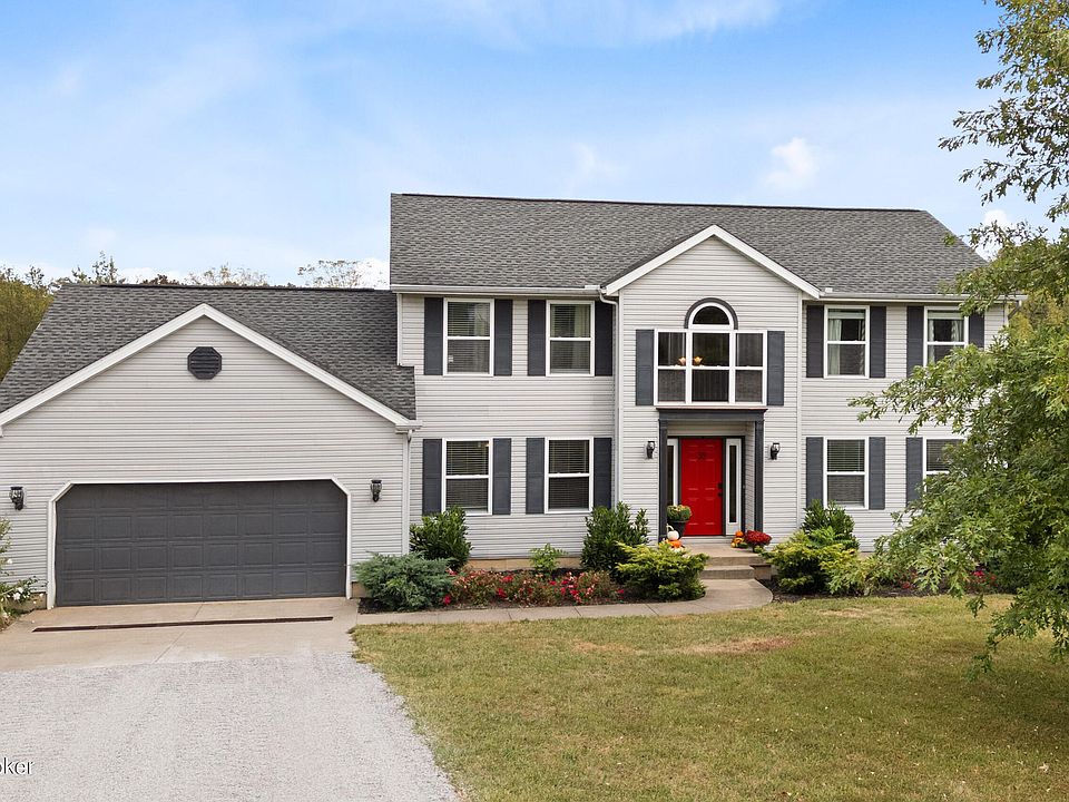 1st image of 38 Summers Ct