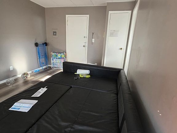 3rd image of 53 Charles St APT 3B