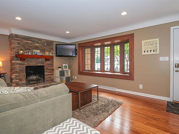 5th image of 7948 Mitchell Farm Ln