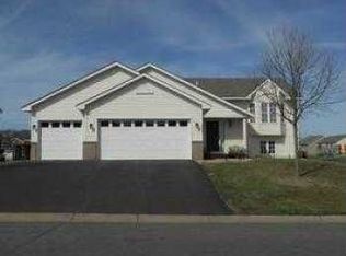 18847 Dunbury Ave, Farmington, MN 55024