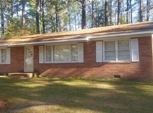 7510 Crown Ave, Fayetteville, NC 28303