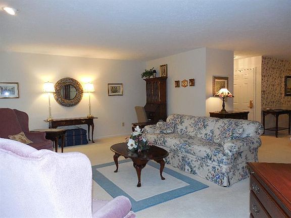 3rd image of 6212 Eagles Lake Dr